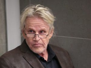 Gary Busey accusato di molestie da tre fan si dichiara colpevole: cosa rischia l&#8217;attore di Arma Letale