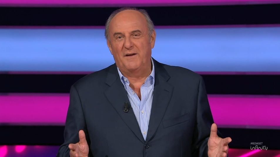 Gerry Scotti a La Ruota della Fortuna commenta gli ascolti record: "Sapete che non mi lodo mai"