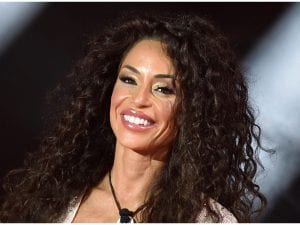 La vita di Raffaella Fico oltre la tv, la 37enne ha un altro lavoro: da anni gestisce un centro estetico
