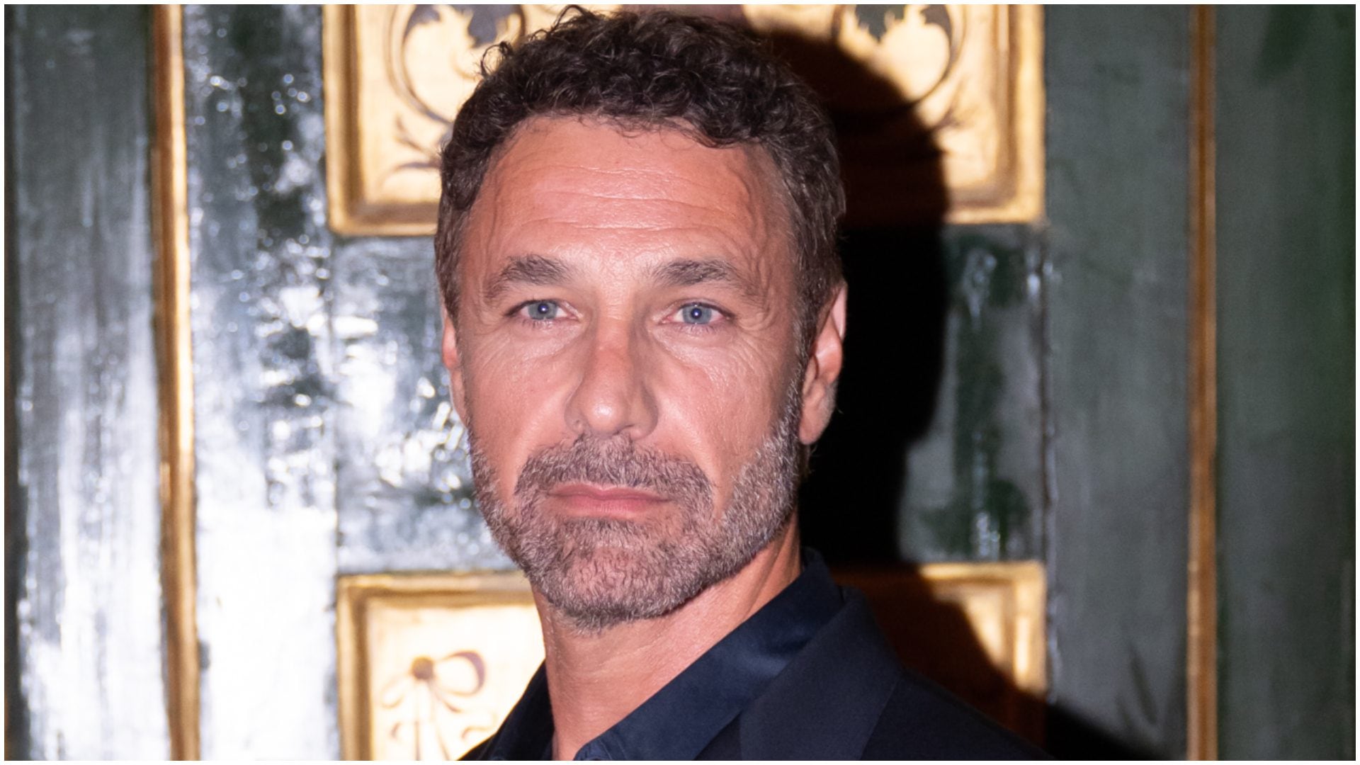 Caso Raoul Bova, l'attore deposita il marchio "occhi spaccanti": "Un modo per fare cessare la diffusione degli audio"