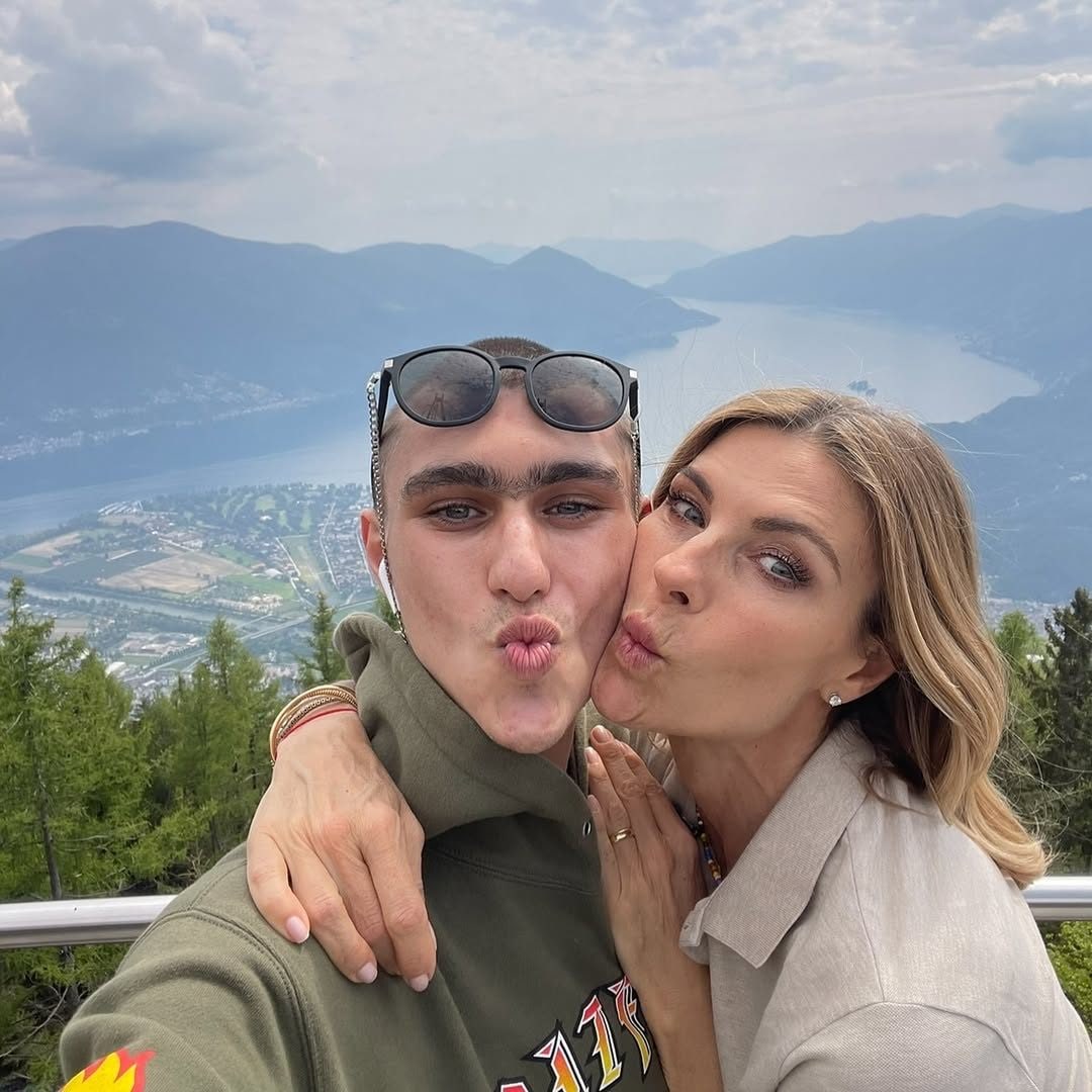 L’ex Miss Italia con il figlio 20enne Achille