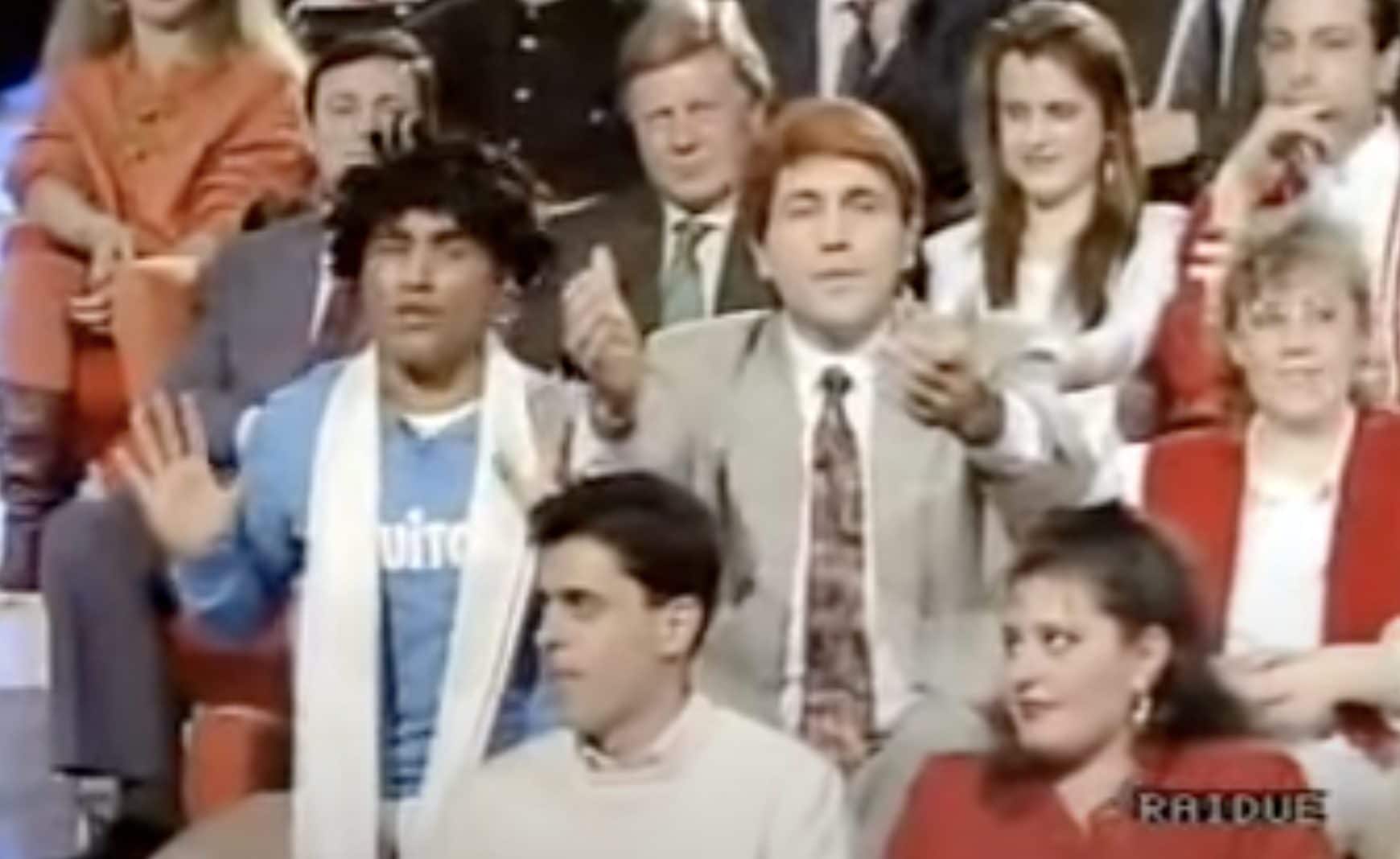 Lino Barbieri negli anni ’90 nell’imitazione di Diego Armando Maradona (a dx: Carlo Frisi)