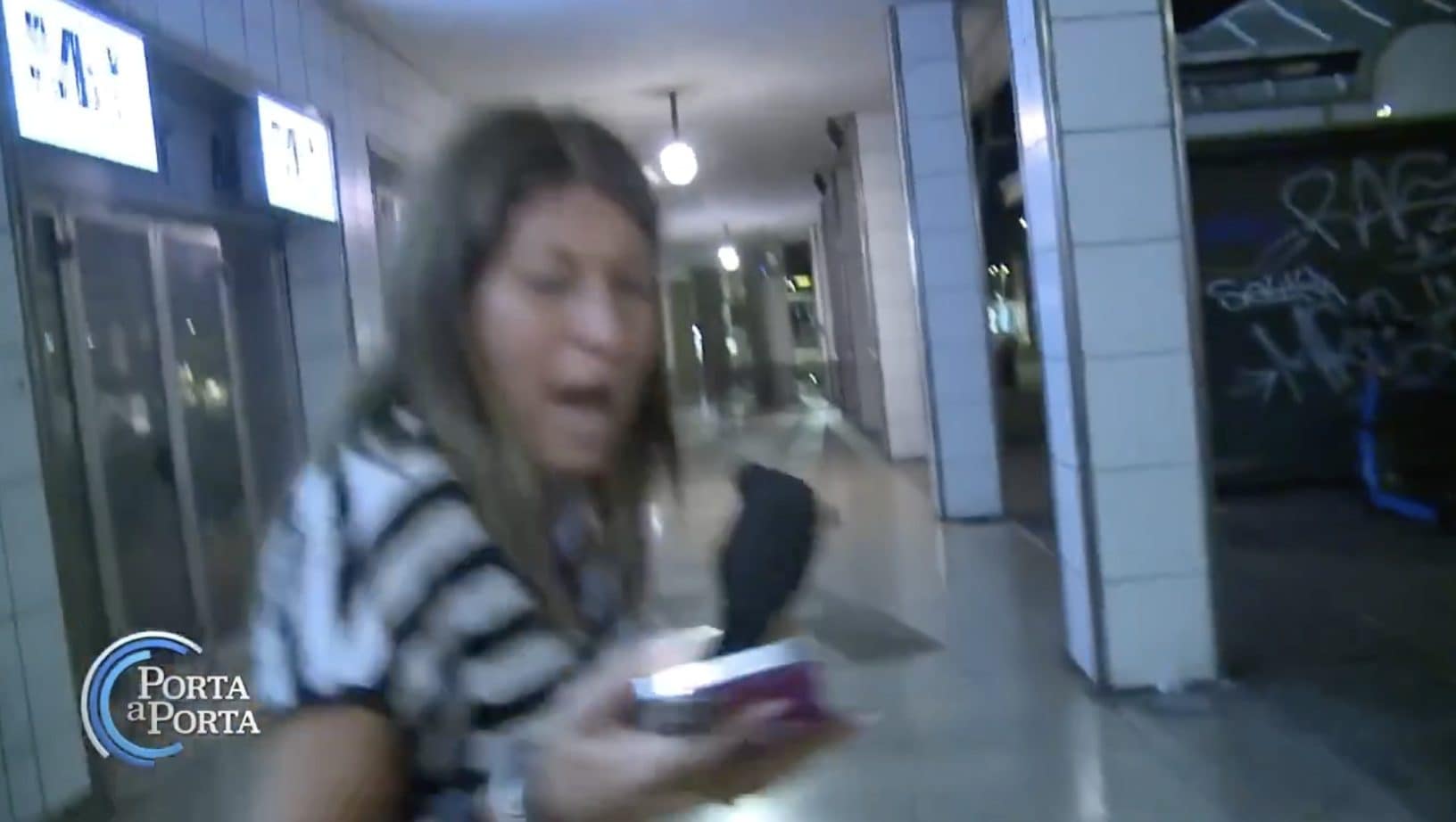 Chiara Giannini di Porta a Porta aggredita durante un'intervista: stava girando un servizio sulle baby gang