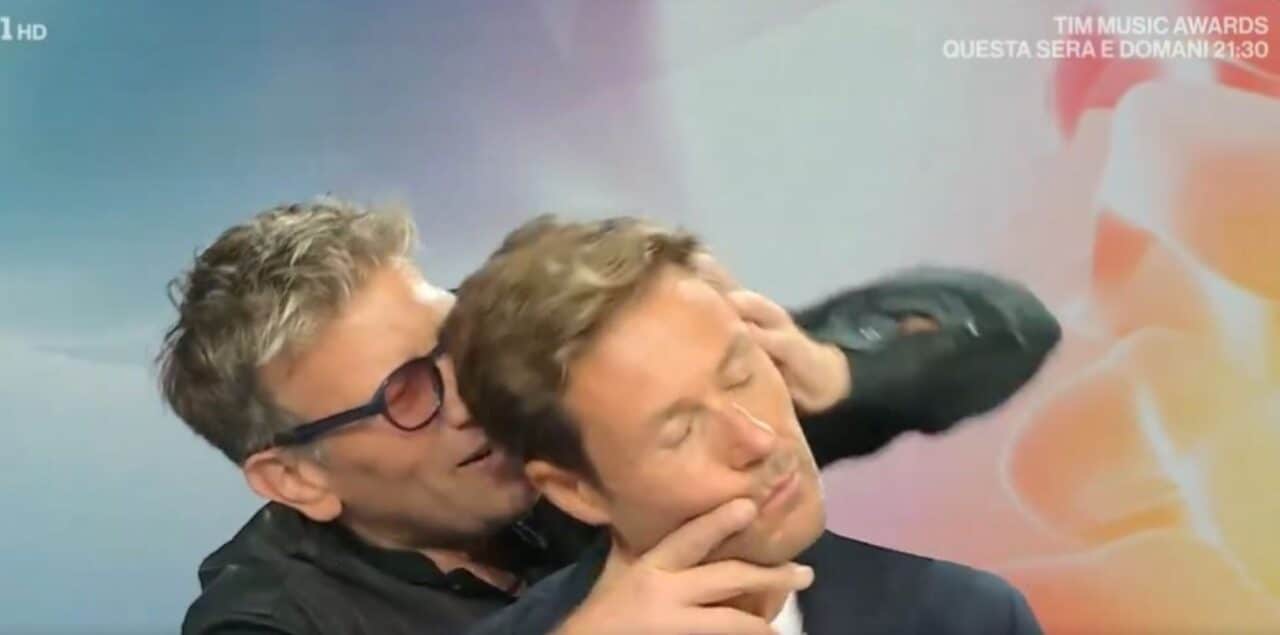 Il momento criticato da Vianello con la manovra su Massimiliano Ossini.