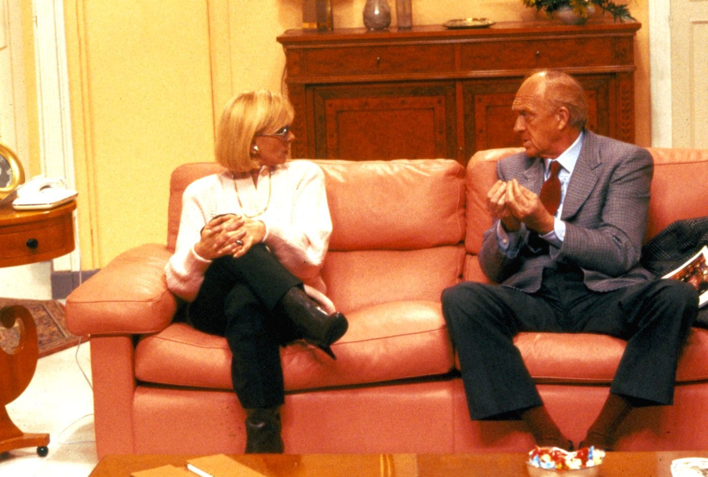 Berlusconi compra casa dei Vianello, quanto ha pagato agli eredi filippini di Sandra e Raimondo