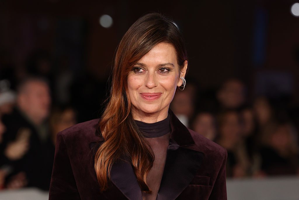 Claudia Pandolfi: "Pensavo di essere ingombrante per mia sorella, mi sono auto-uccisa per lei"