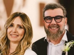 Paolo Vallesi ha sposato la compagna Sara dopo la proposta all&#8217;Isola: &#8220;È successo veramente&#8221;