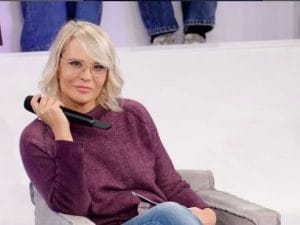 Anticipazioni Amici 25, puntata del 19 ottobre: un assente e quattro allievi a rischio eliminazione