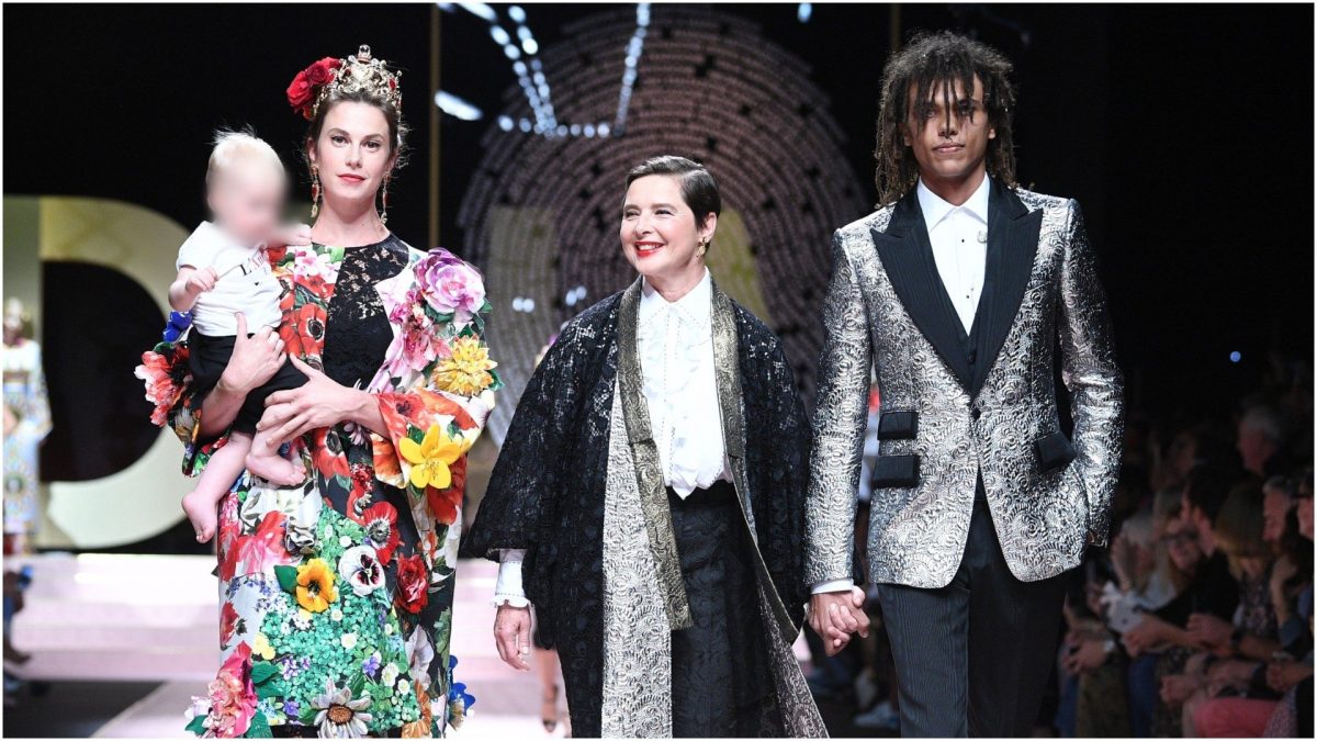 Isabella Rossellini con i figli Elettra e Roberto Ingmar