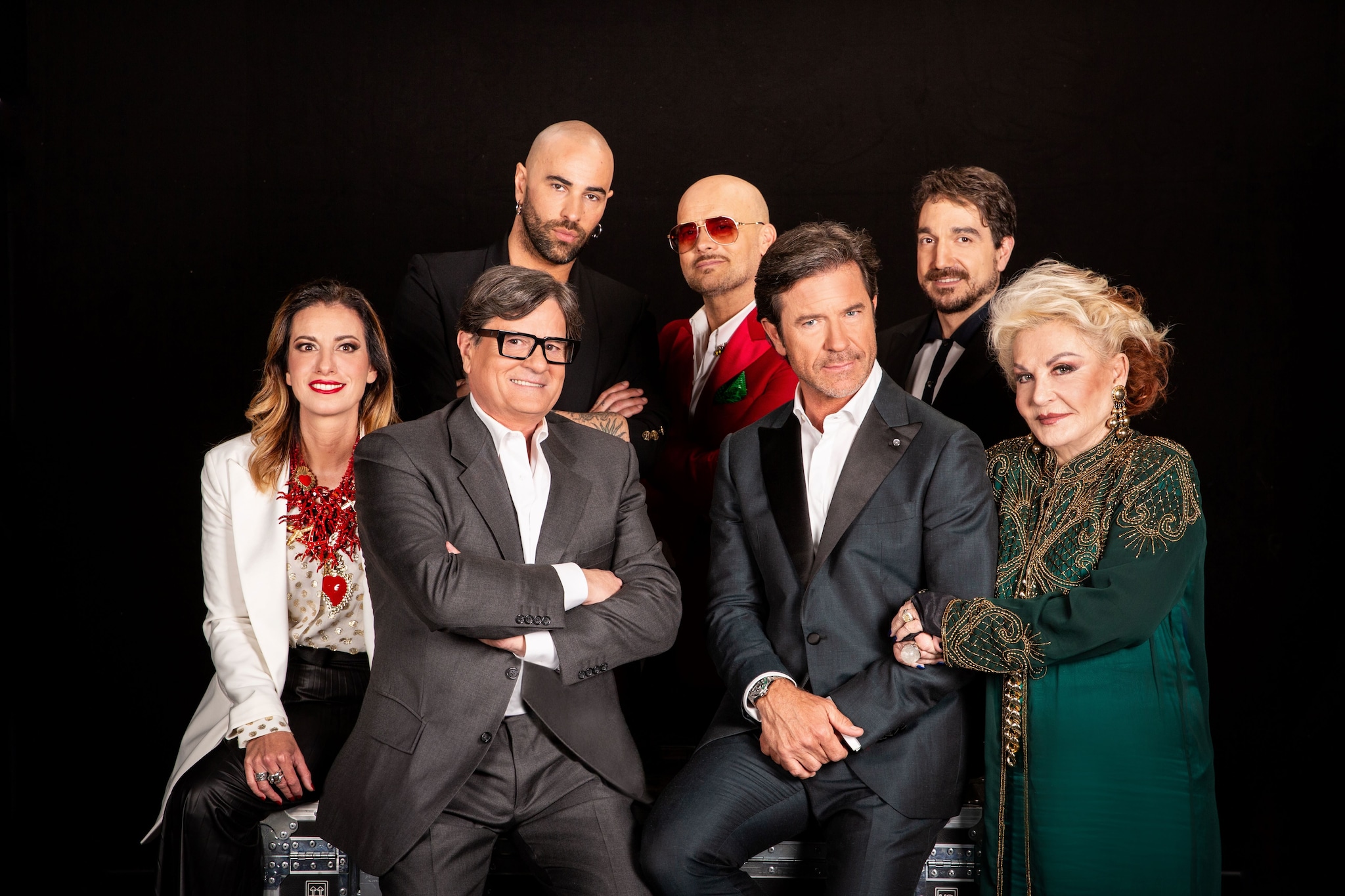 Alessandro Rosa e il cast di Cash or Trash