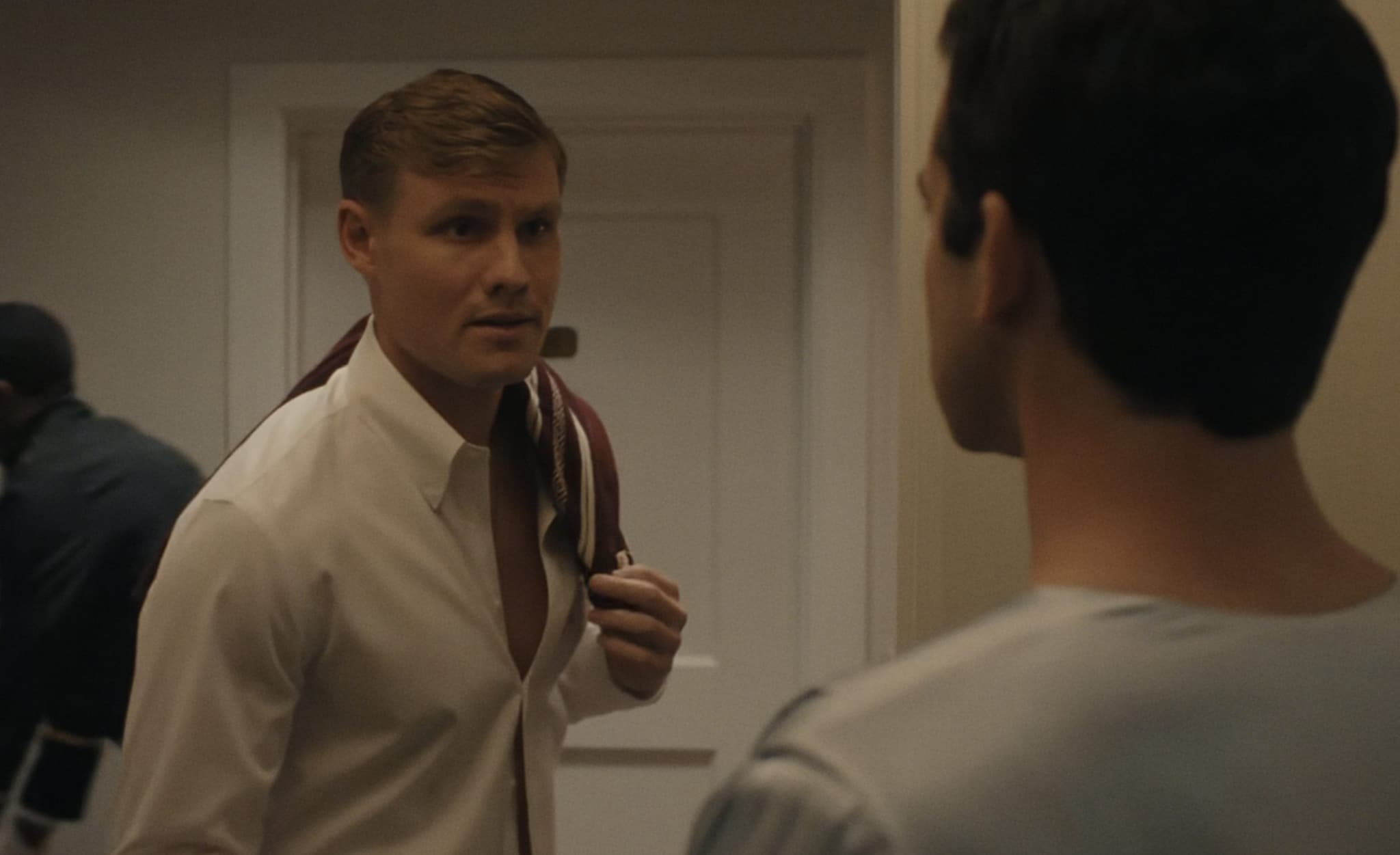 La sequenza della lite tra Tab Hunter e Anthony Perkins in Monster: The Ed Gein Story.