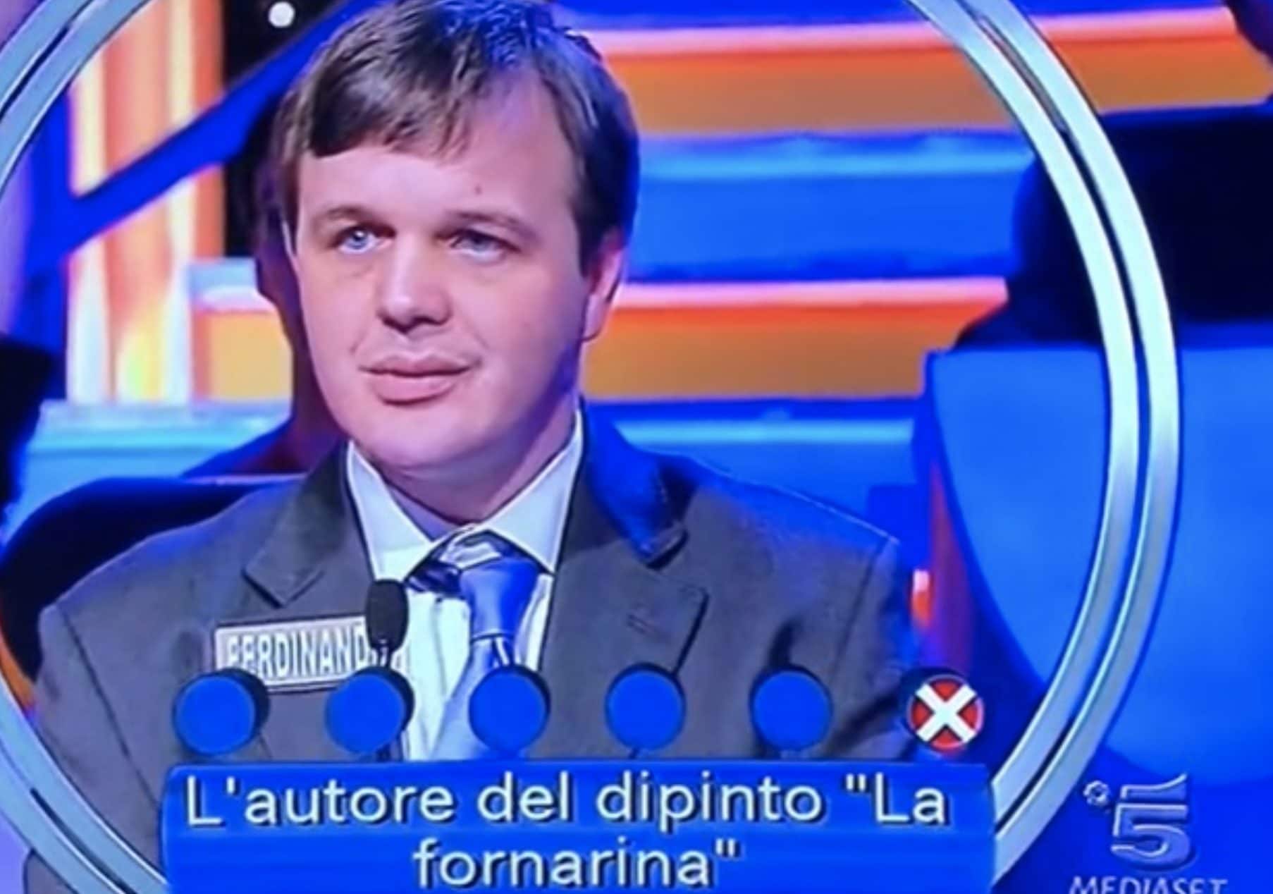 Ferdinando Sallustio durante una delle puntate di Passaparola.
