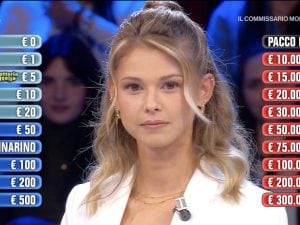 Ad Affari Tuoi, Francesca perde tutto nel finale ma poi sogna la svolta: cos&#8217;è successo alla Regione Fortunata