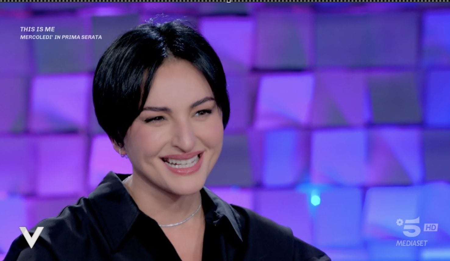 Arisa e l'amore dopo la rottura da Walter Ricci: "C'è una persona. Ai figli non penso più come prima"