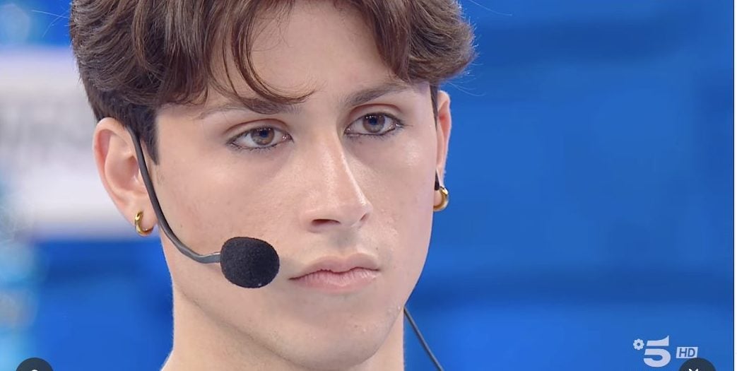 Tommaso eliminato da Amici 25, il post dopo l'uscita improvvisa e i commenti sui social: "Non lo meritavi"