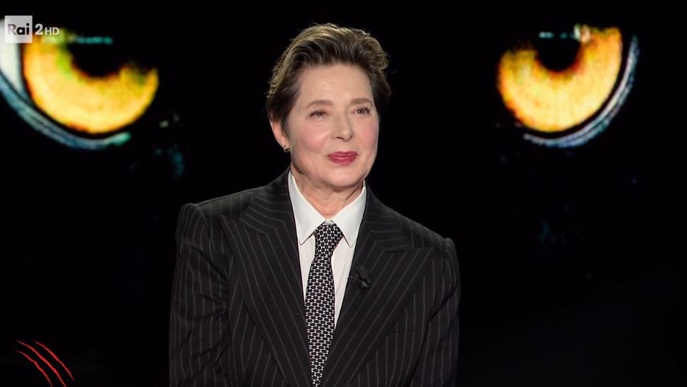 Belve, Isabella Rossellini: "Rinunciai all'eredità di mio padre. Malata per oltre un anno, ho reimparato a camminare"