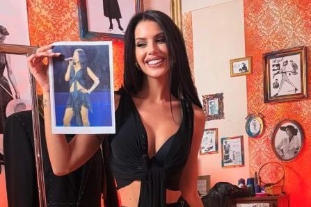 Antonella Fiordelisi durante la preparazione per l’esibizione di Anna Pepe