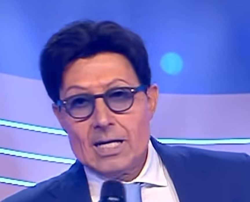 L'imitazione di Pier Silvio Berlusconi a Gialappa Show: "De Martino è un talento che Mediaset ha tolto dalla strada"