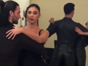 Belén fa pace con Selvaggia Lucarelli a Ballando ma non con Barbara d’Urso: gelo dietro le quinte e nemmeno un saluto