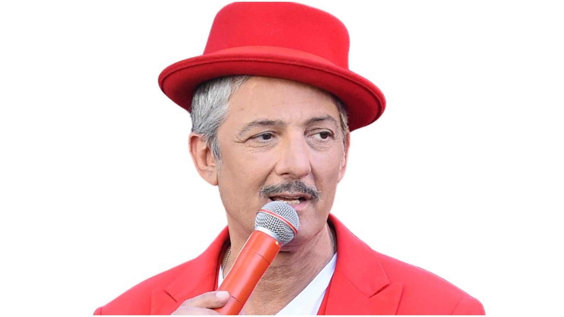 Fiorello assente alla prima puntata de La pennicanza: "Non sto bene, starò a riposo. Sono in contatto con il medico"
