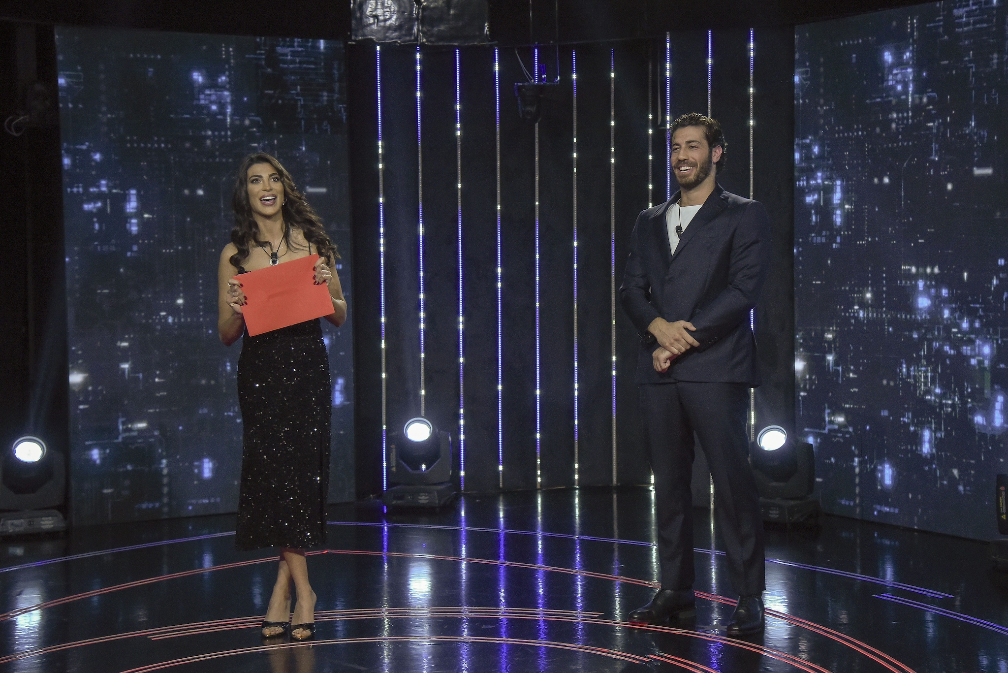 Rasha e Omer al GF durante il blocco dedicato alle dichiarazioni che Manuel ha rilasciato a Fanpage.it (foto per gentile concessione dell’ufficio stampa di Endemol Shine Italy)