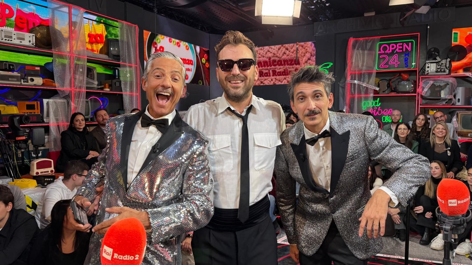 Cremonini scrive un brano per Fiorello, poi la telefonata di Renzo Arbore: "Grazie per il divertimento che mi date"