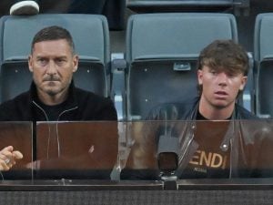 Tra Totti e suo figlio Cristian &#8220;tira una brutta aria&#8221;: l&#8217;ultima indiscrezione e quali sarebbero i motivi