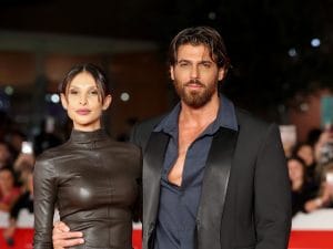 Can Yaman e Sara Bluma distanti, gli indizi sulla presunta crisi della coppia