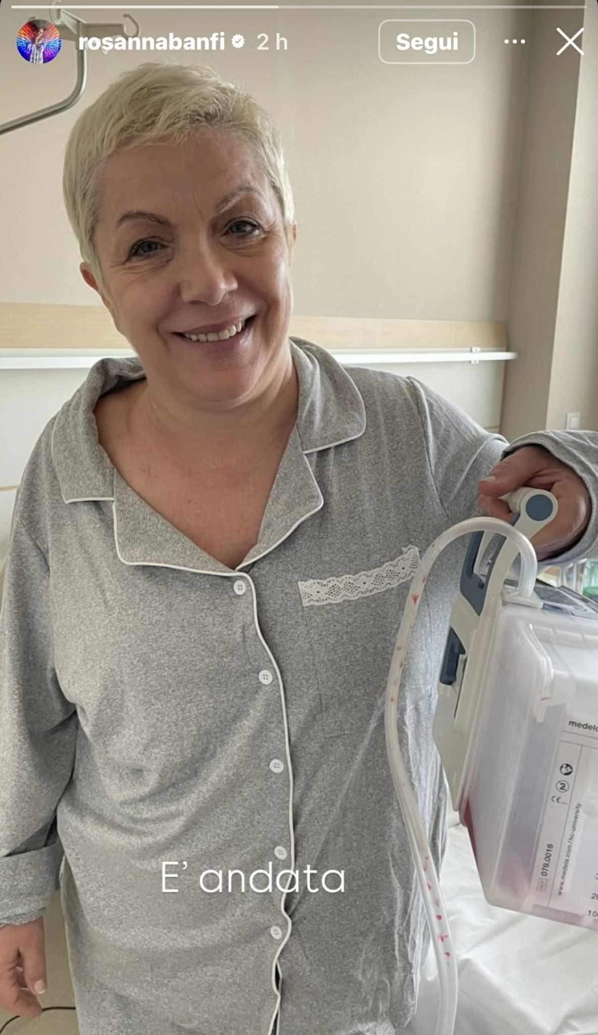 Rosanna Banfi ha condiviso una foto che la ritrae in ospedale