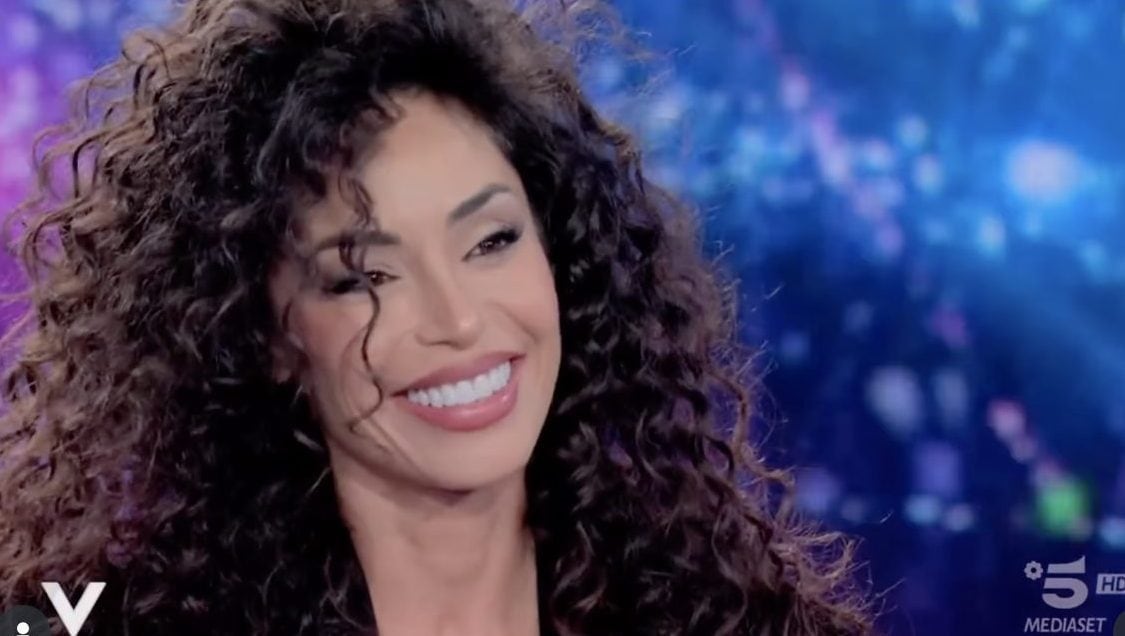 Raffaella Fico incinta, sarà mamma per la seconda volta: "Con Armando Izzo è amore vero, volevamo un figlio"