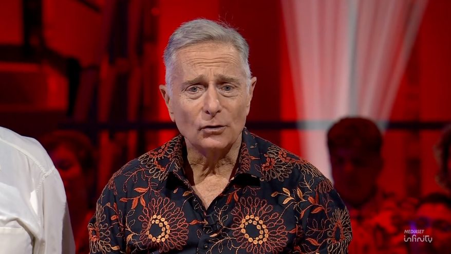 Finale di Avanti un altro con 400mila euro in palio, Bonolis: "Berlusconi ha lo stesso problema di Affari Tuoi"