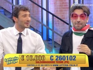 Il biglietto della Lotteria Italia estratto stasera 12 novembre ad Affari tuoi: quanto vale e dove è stato venduto