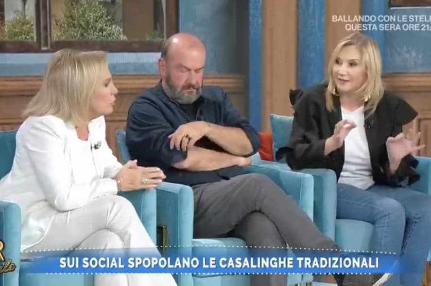 Serena Bortone e la lite in diretta con Rosanna Lambertucci sul ruolo della donna: "Perché ce l'hai con me?"