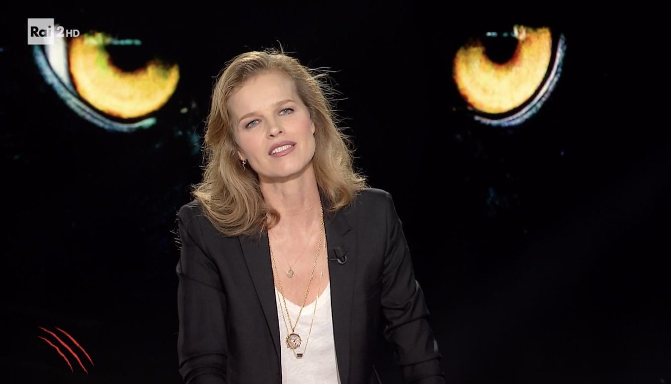 Eva Herzigova a Belve: “Tradita ma ho perdonato per i figli. Dissi no a Kubrick perché mi propose una scena di nudo”