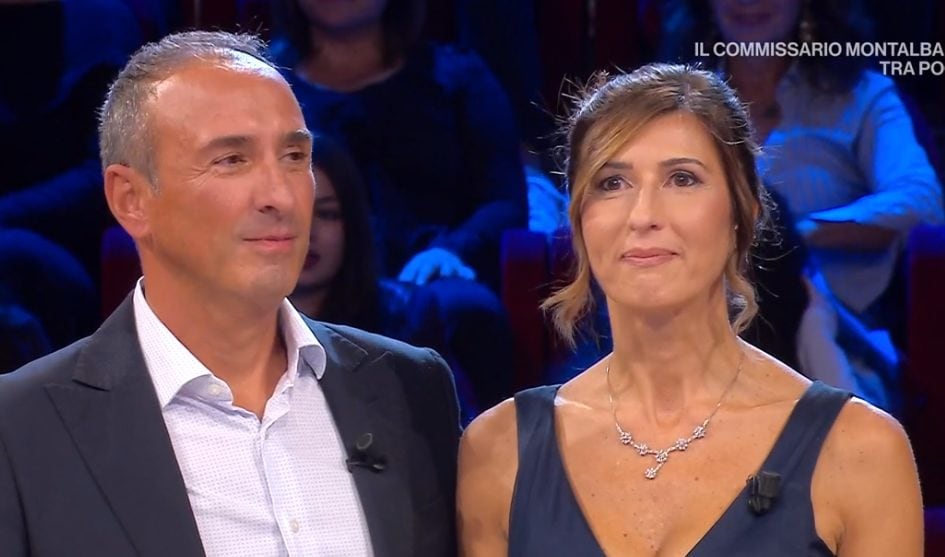 Laura e il marito ad Affari Tuoi: "Vogliamo garantire un futuro a nostra figlia", e rischiano fino alla fine