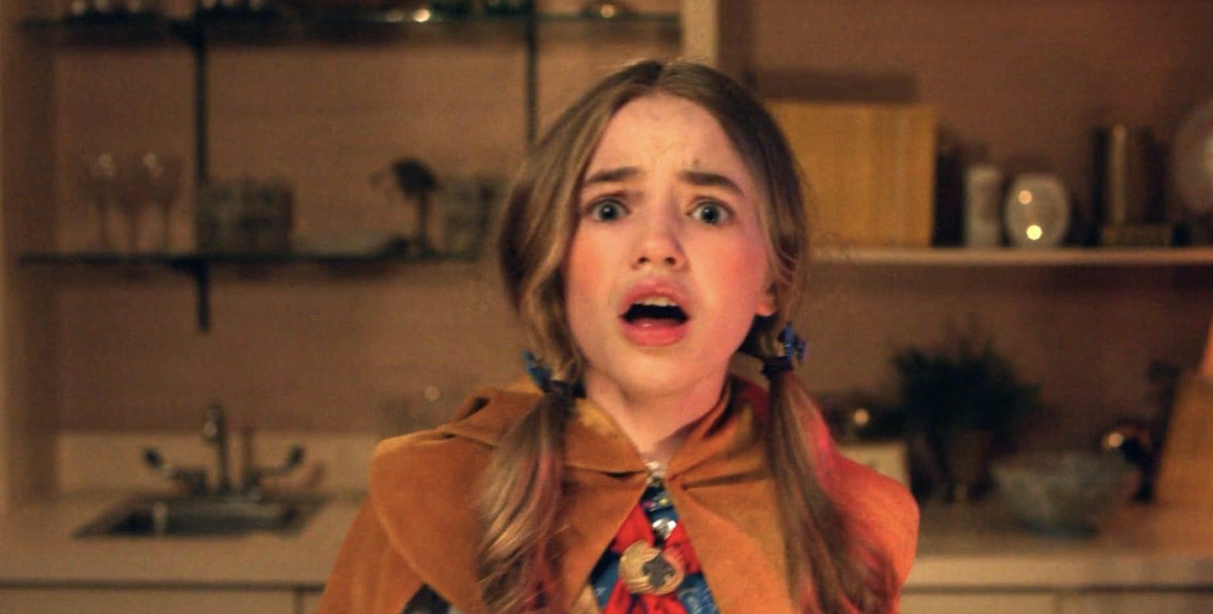 Holly Wheeler interpretata da Nell Fisher in una scena di Stranger Things 5