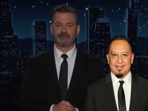 È morto Cleto Escobedo III, leader della band &#8220;Jimmy Kimmel Live!&#8221;: il pianto del conduttore per l&#8217;amico di una vita