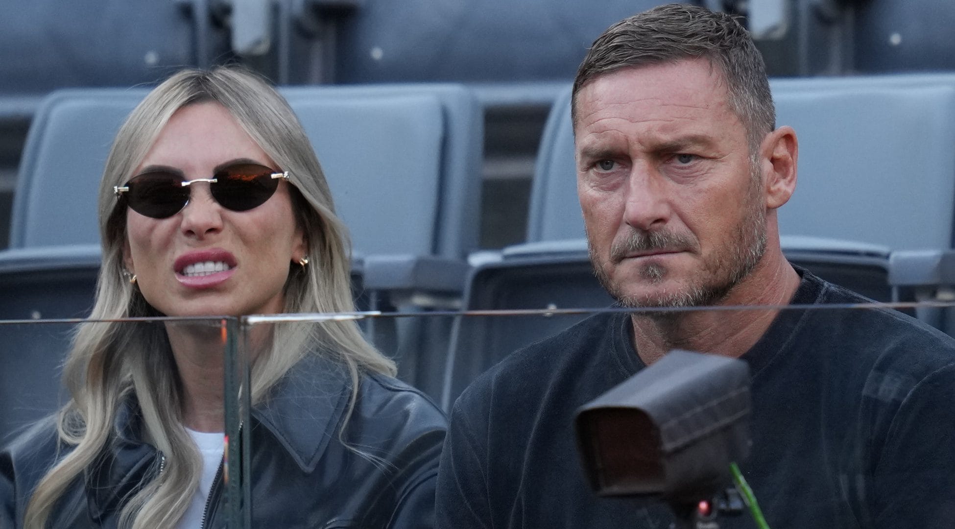 Totti e Noemi cambiano casa, la lite con il proprietario dell’attico da 270 metri quadri Roma