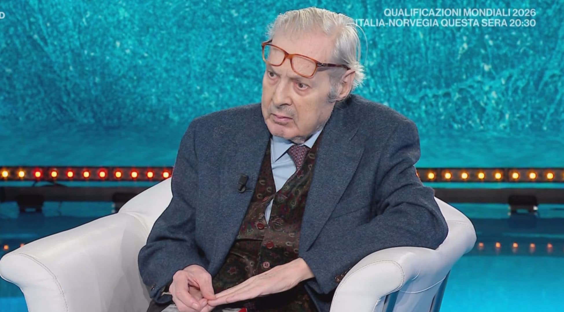 Vittorio Sgarbi a Domenica In, l'avvocato della figlia Evelina: "Ripugnante. Intervista registrata, lui non è autonomo"