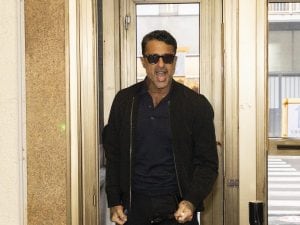 Caso Corona-Signorini: le due denunce, l’ipotesi di un’altra indagine e l’ombra del “Me Too italiano”