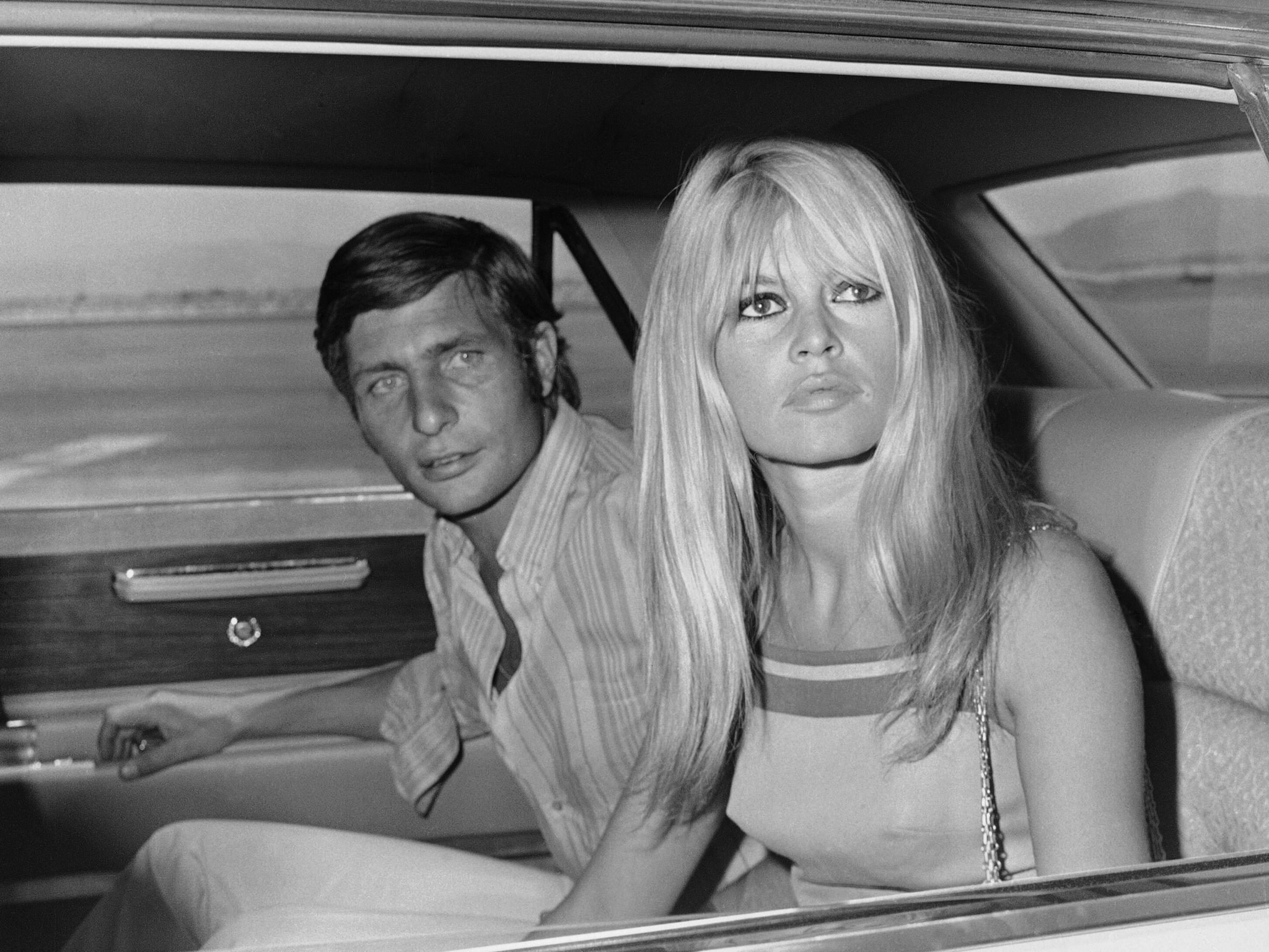 La vita privata di Brigitte Bardot tra matrimoni, scandali e un figlio non voluto: "Avrei preferito un cagnolino"