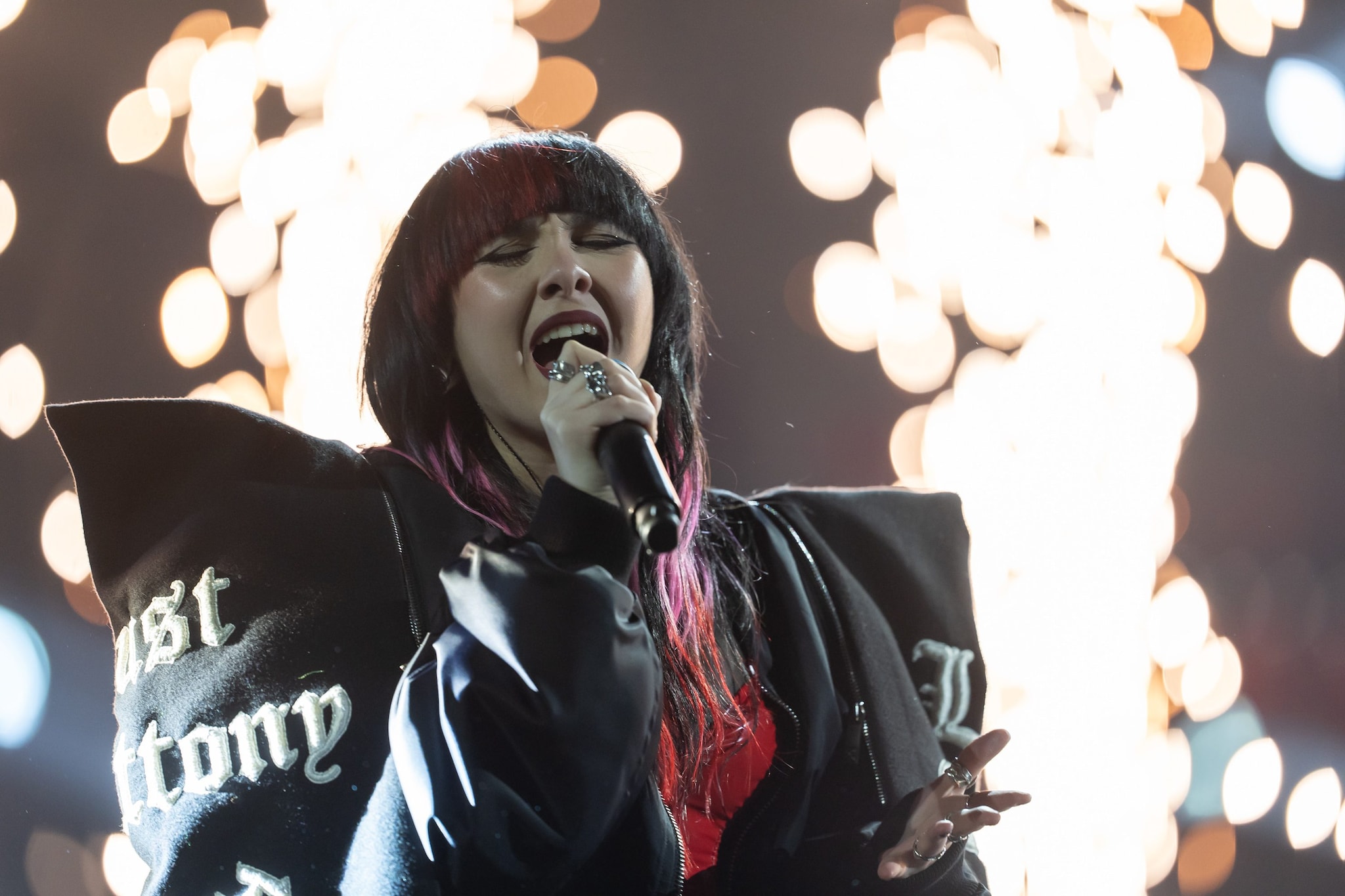 Rob nella seconda manche di X Factor (ph. Carmine Conte e Virginia Bettoja)