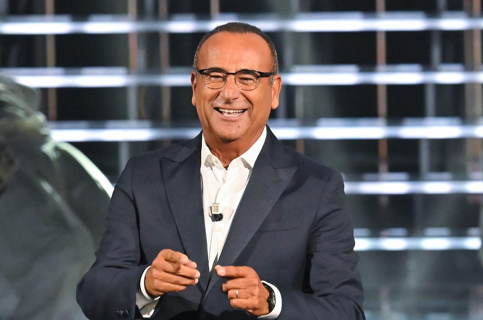 Ballando con le stelle "invade" Sanremo 2026, spuntano i nomi di tre nuove co-conduttrici per Carlo Conti