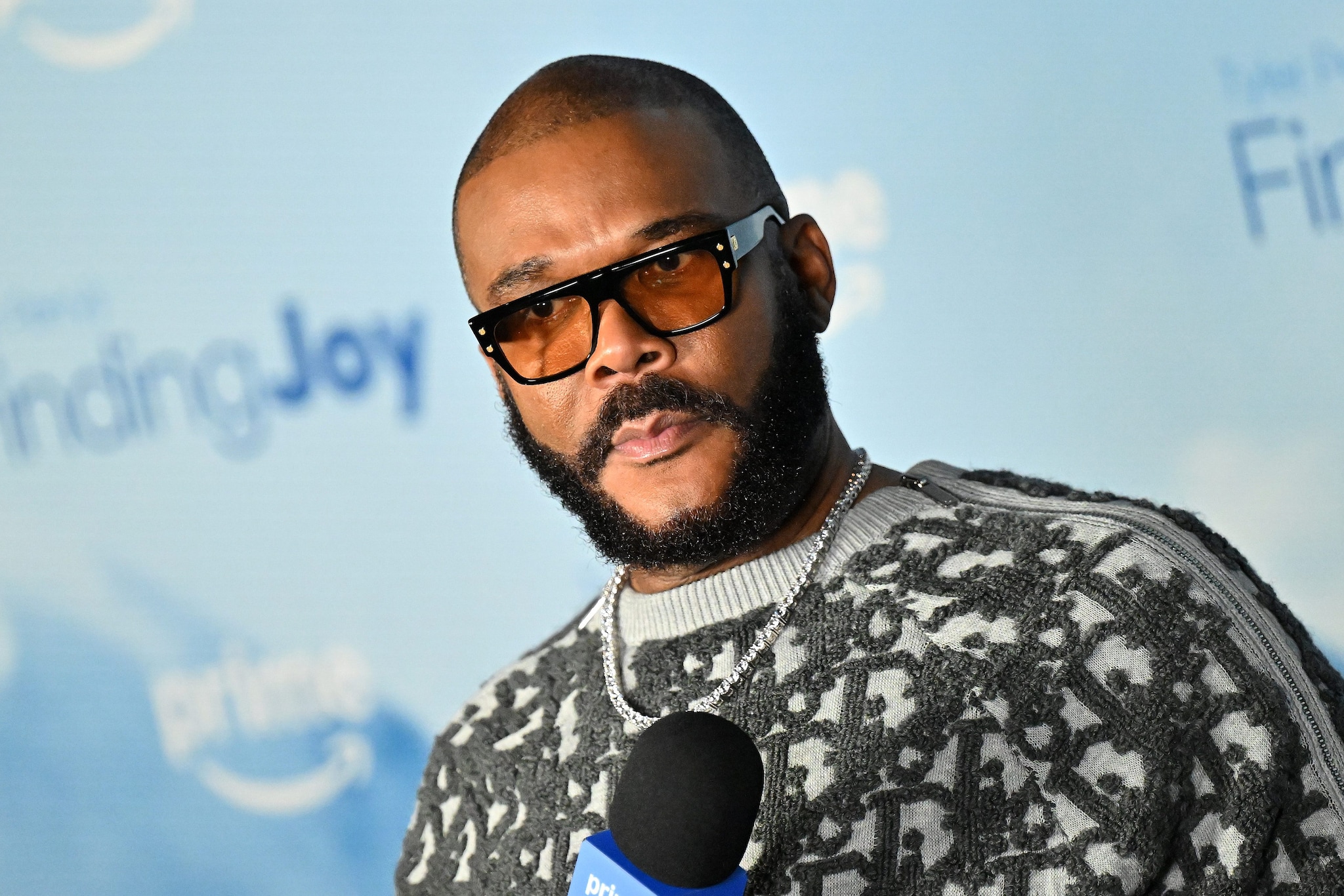 Tyler Perry citato in giudizio per violenze sessuali: avrebbe "usato il suo potere per molestare giovani attori"