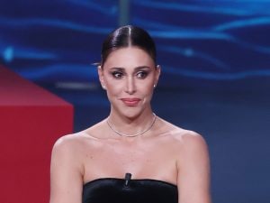 Belen Rodriguez: “Al gossip ho dato tanto. In amore riempivo vuoti, ora ho imparato a vivere la solitudine”