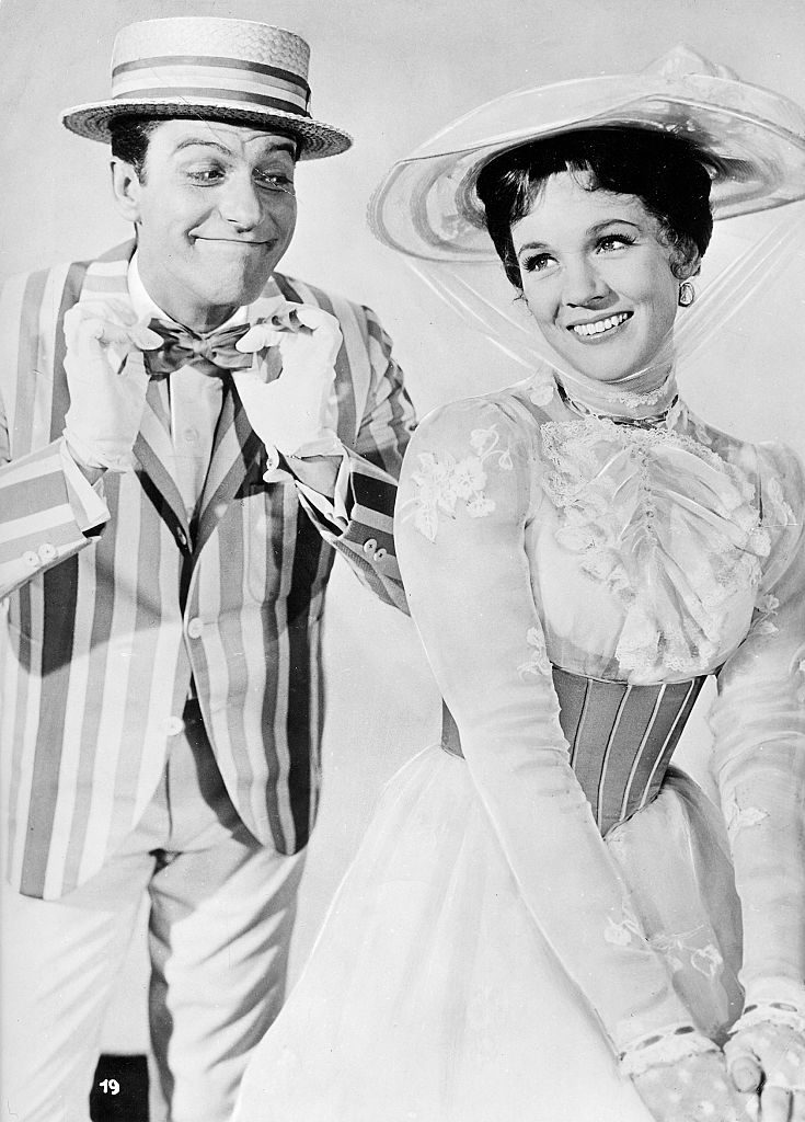 Dick Van Dyke e Julie Andrews in Mary Poppins