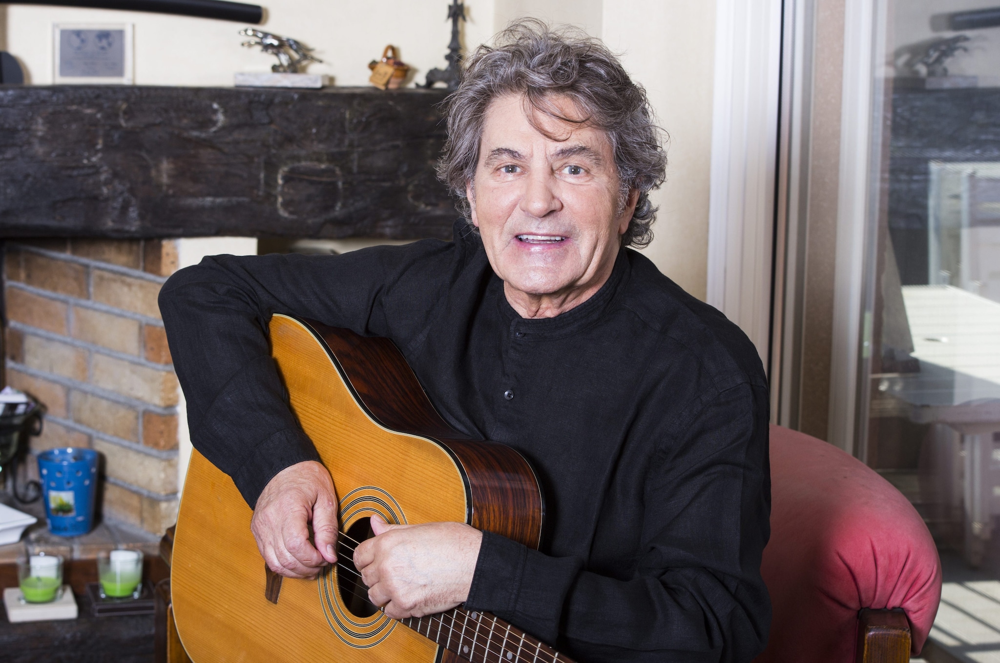 Fausto Leali: "Ho tre famiglie, è difficile riunire tutti a Natale. Faccio il possibile per essere presente"