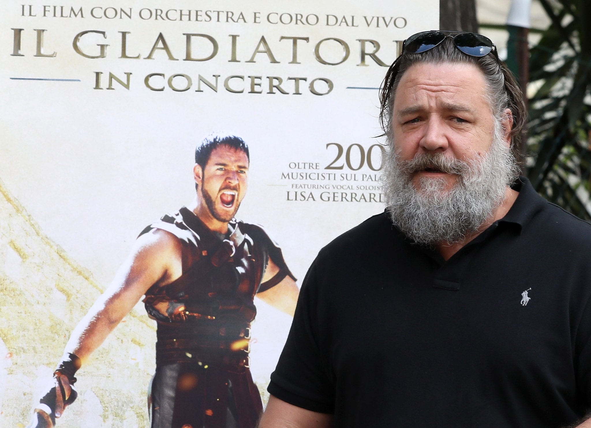 Russell Crowe stronca Il Gladiatore 2: "Tradito il primo film, Massimo insieme a un'altra donna è un'idea folle"