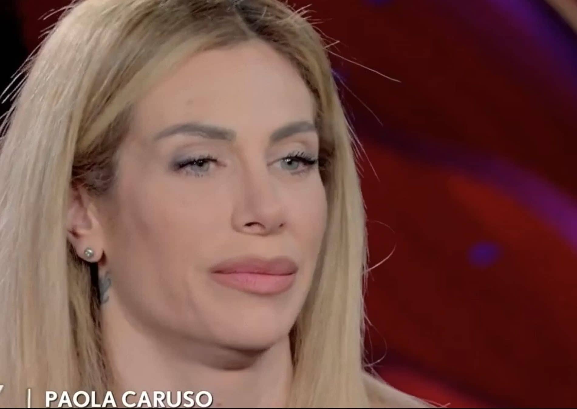 Paola Caruso distrutta dalla morte della madre: "Me l'hanno detto al telefono, ho pensato a uno scherzo"