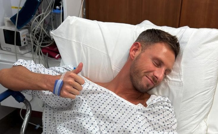 L'attore Fraser Olender colpito da infarto: "Ho avuto un avvelenamento da sigaretta elettronica"